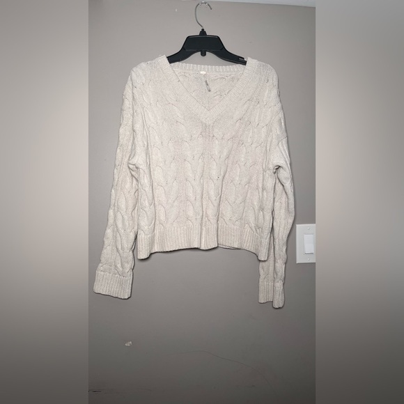 Free People Cream V-Neck Cable Knit Sweater - Picture 4 of 9